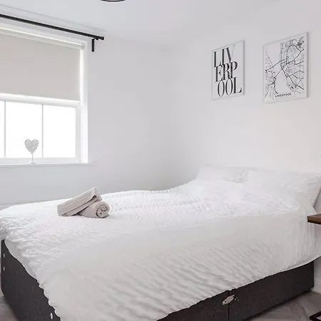 Stylish 2 Bed Flat/Liverpool City/Free Parking Exterior photo