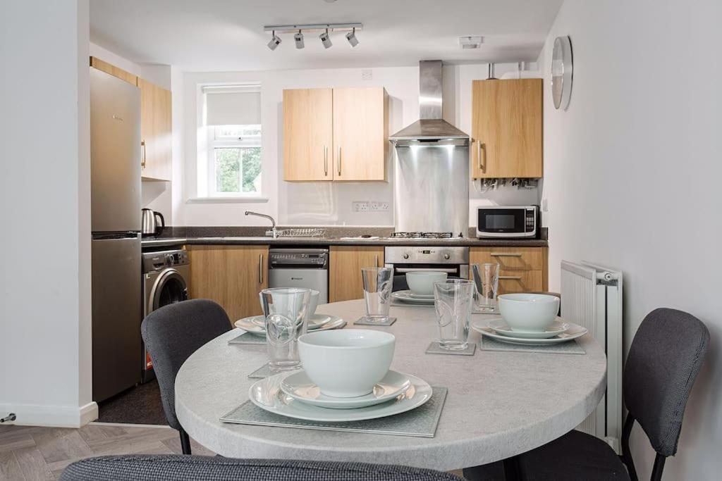 Stylish 2 Bed Flat/liverpool City/free Parking Apartment *